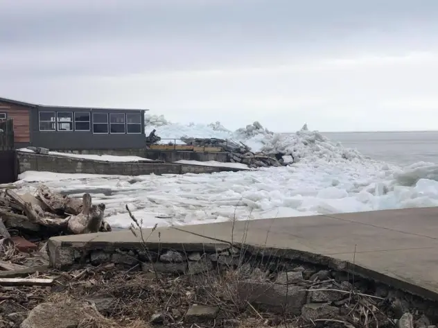 Ice Tsunamis Could Slam Great Lakes Shores as Fierce Winds Create Rare Phenomenon