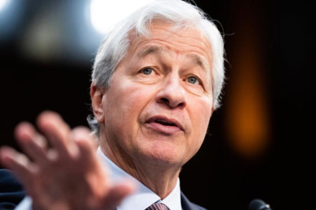 Jamie Dimon Proposes 'Buffett Rule' as the Key to Solving America's Debt Crisis